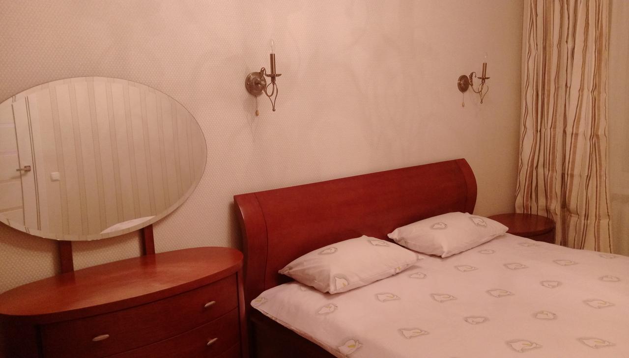 Apartment On Prospiekt Pobiedy 18 เคียฟ ภายนอก รูปภาพ